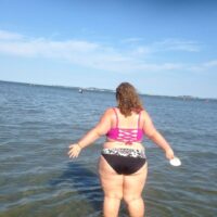 Cochonne ronde a Port de Bouc cherche homme puissant pour plaisir sauvage 
